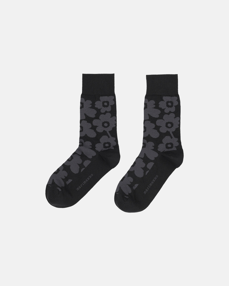 Kirmailla Unikko socks 1